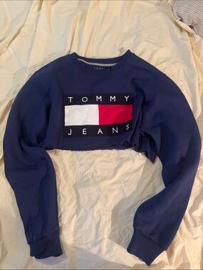 Tommy Hilfiger Navy Blue Cropped Logo Sweatshirt with Red & White Flag